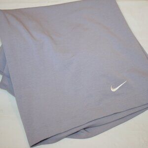 NWTS Nike Women's Tight Fit Mid rise Shorts Size 3X